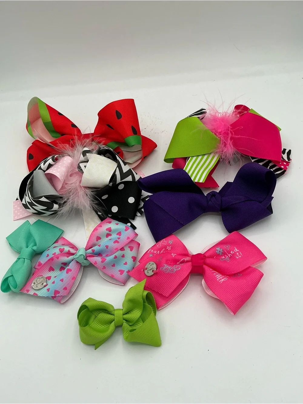 Girls hair bow set 8 medium size bows and 2 medium sizeponytail holders